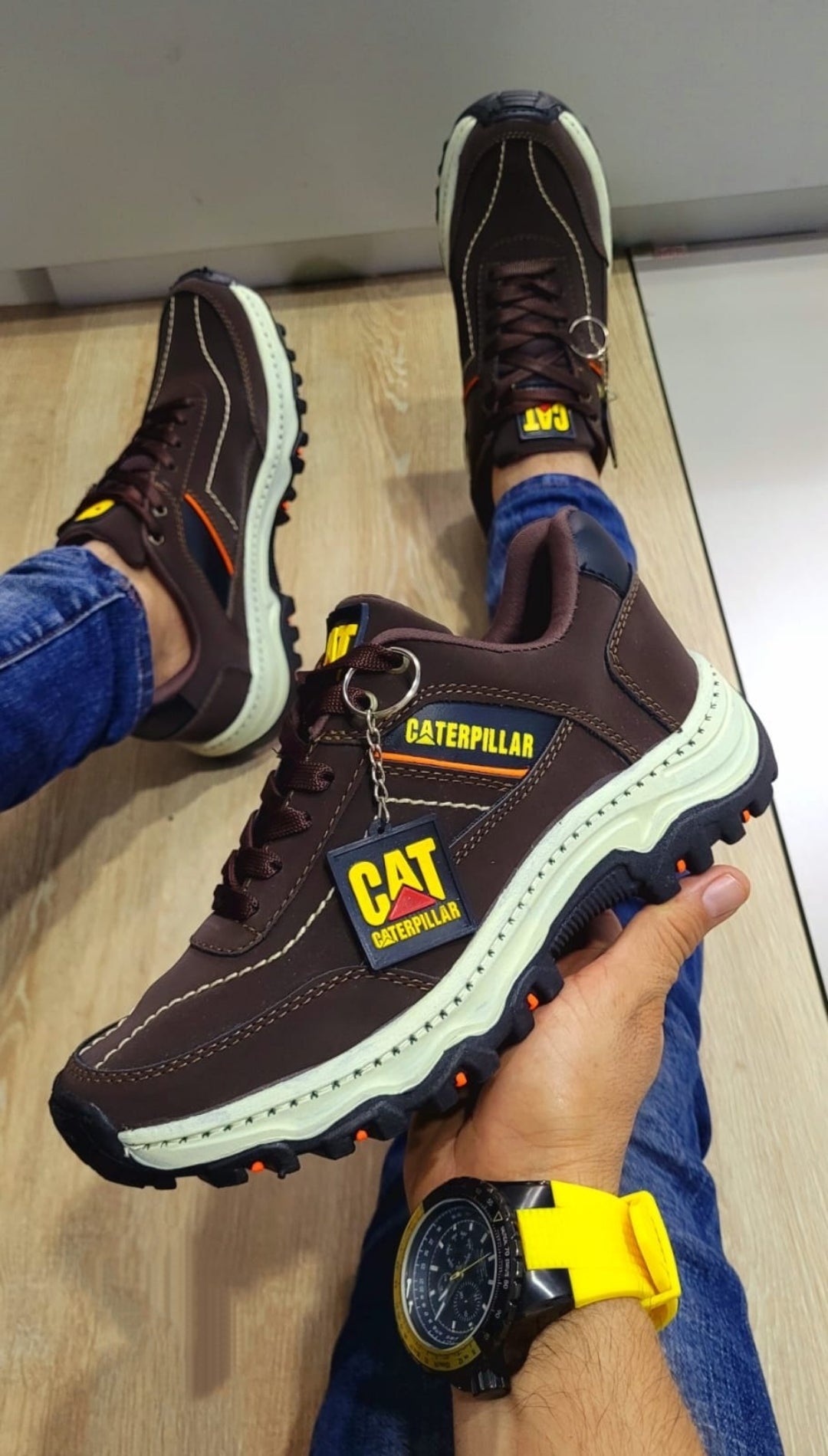 👞 Caterpillar Founder para Caballero – Resistencia y Estilo en Cada Paso