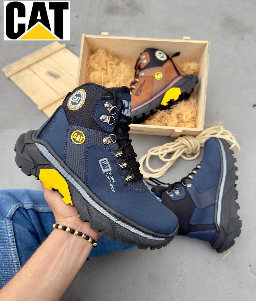 👞 Bota CAT para Caballero – Diseño Robusto y Moderno
